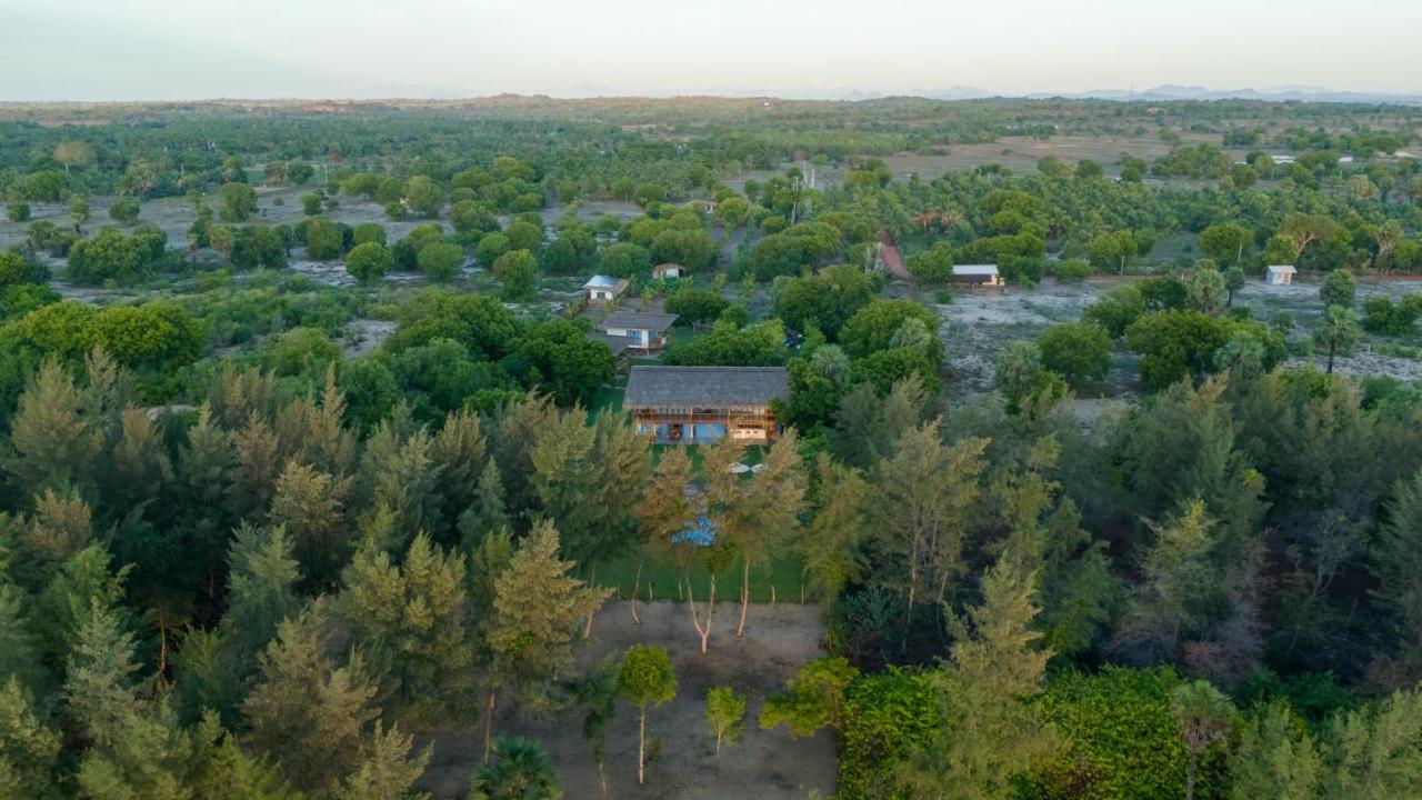 Niketh Villa Komari Arugambay Экстерьер фото