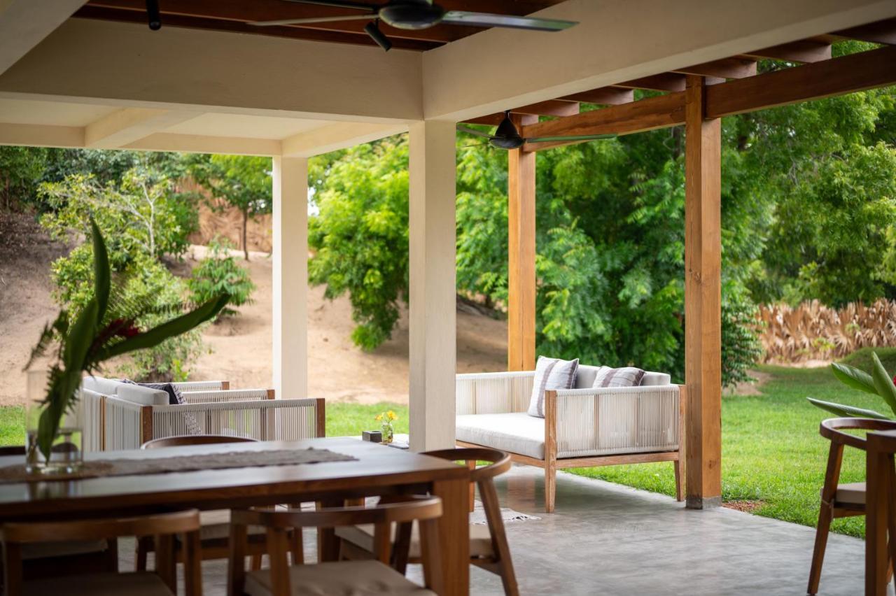Niketh Villa Komari Arugambay Экстерьер фото