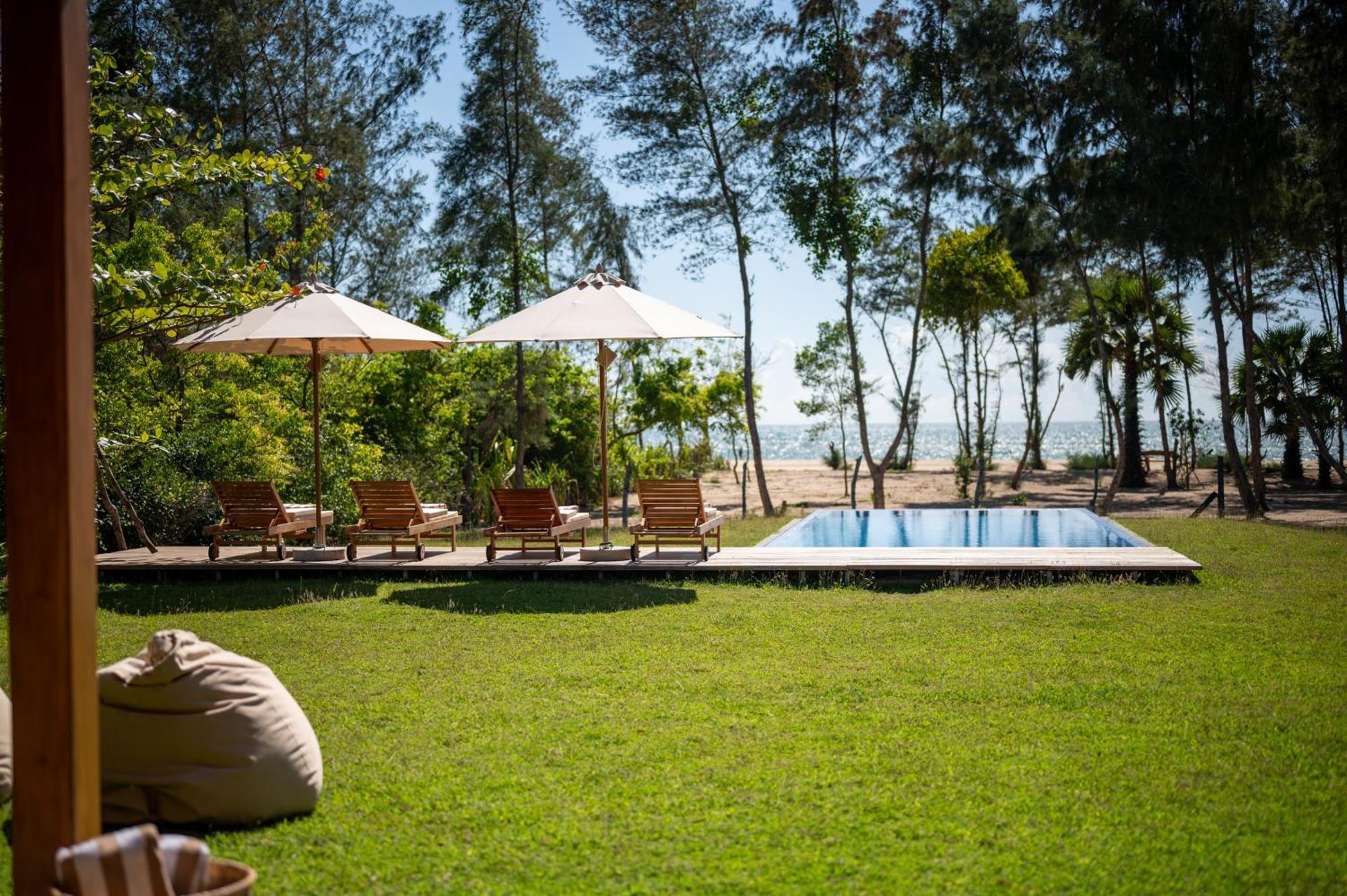 Niketh Villa Komari Arugambay Экстерьер фото
