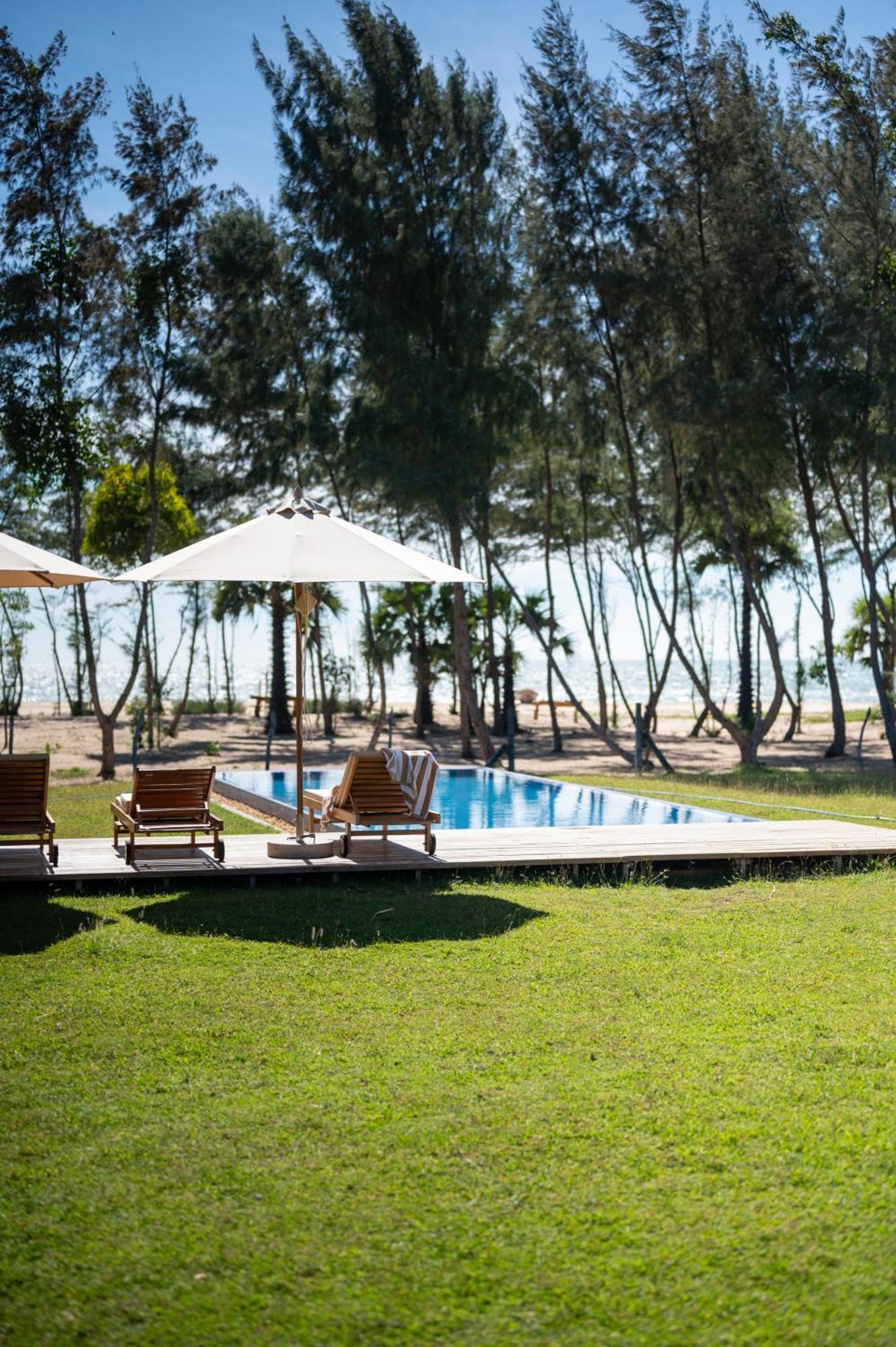 Niketh Villa Komari Arugambay Экстерьер фото